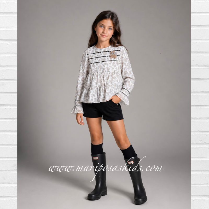 NOMA FERNÁNDEZ Conjunto TOSCANA Flores y Short Vaquero